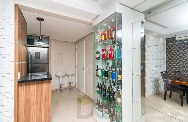 Apartamento de 3 dormitórios (suíte), mobiliado,80m2, com churrasqueira, vaga, e infra completa. — foto 4