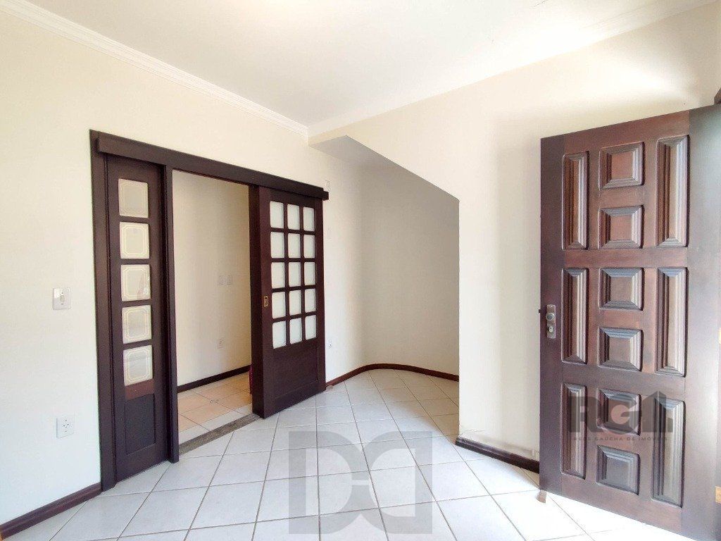 Excelente casa de 230m² com 4 dormitórios e 3 vagas. — foto 9