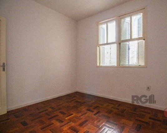 apartamento amplo e bem localizado de 2 dormitórios+dependência — foto 9