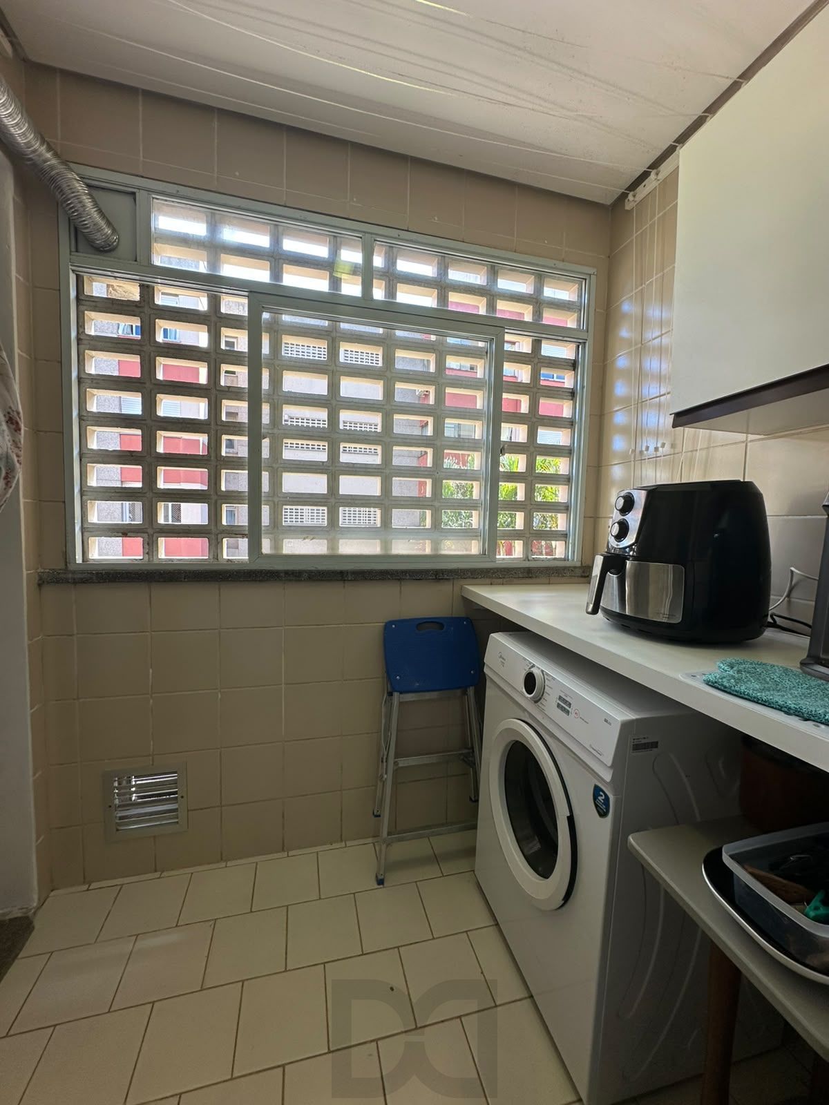 Apartamento de 2 dormitórios, no bairro Teresópolis. — foto 17