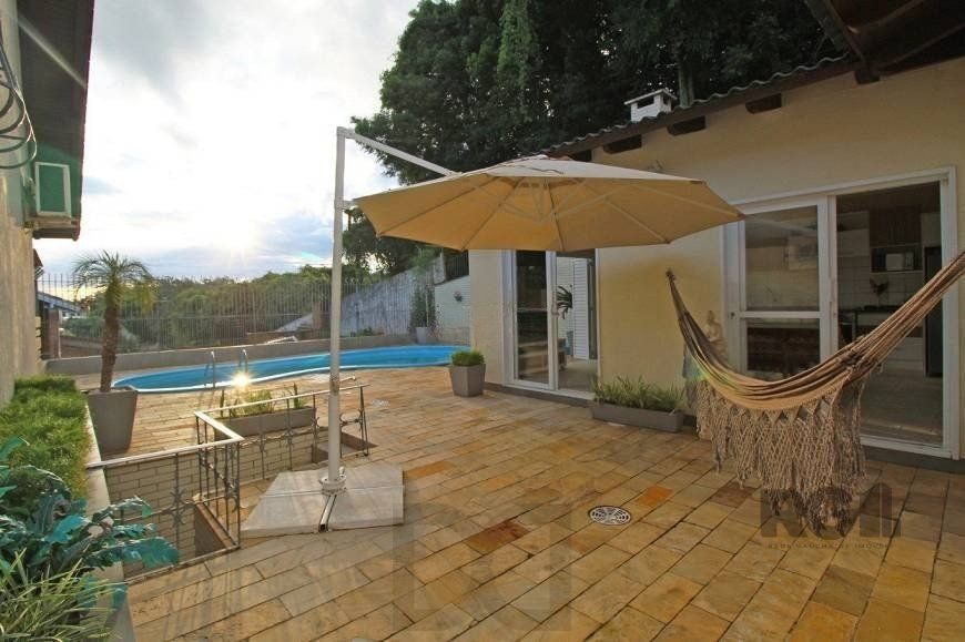 Casa 245m² - 3 dormitórios, 4 vagas no bairro Cavalhada — foto 30