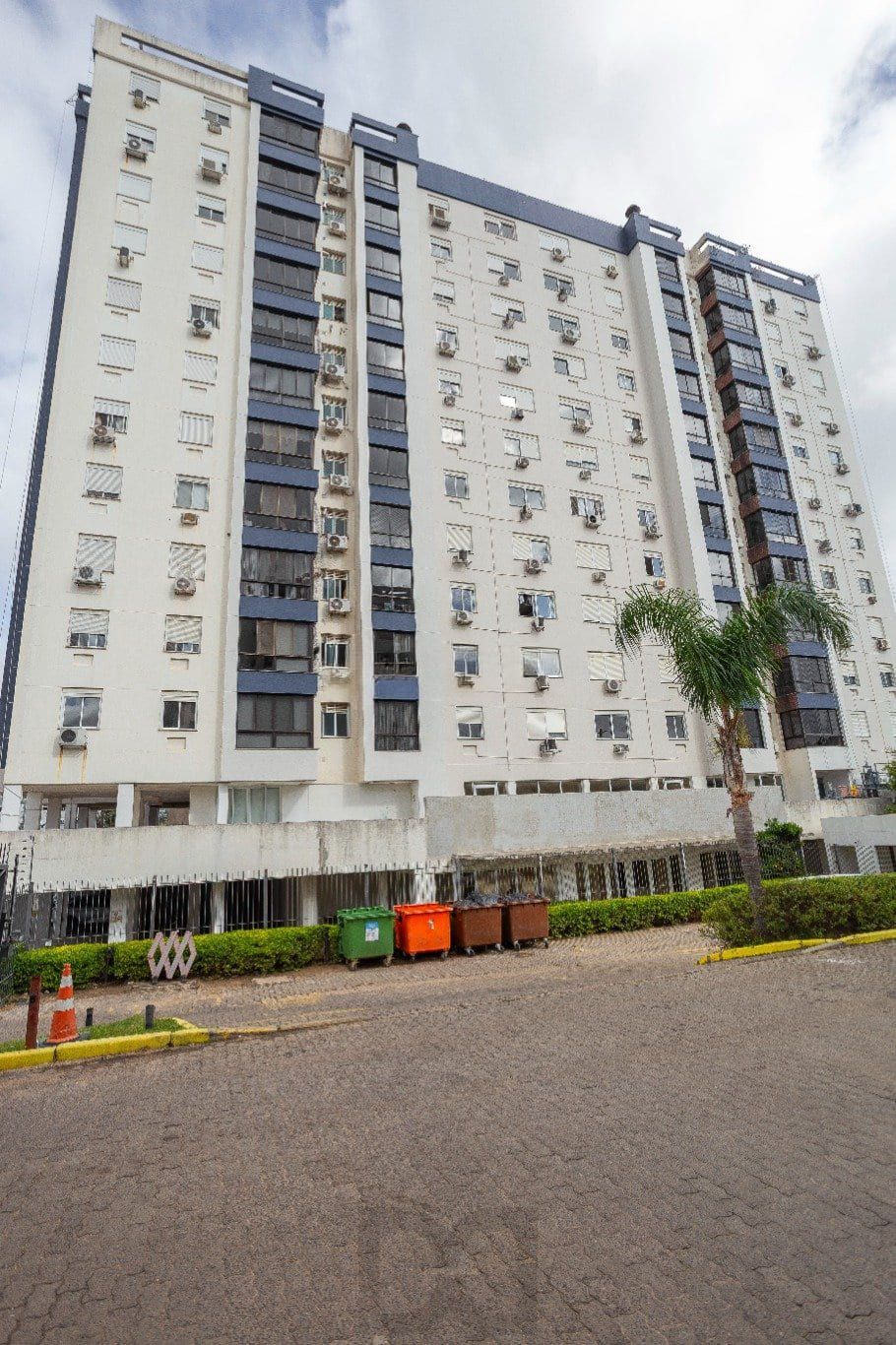 Apartamento de 3 dormitorios à venda em Jardim Carvalho, Porto Alegre. — foto 28