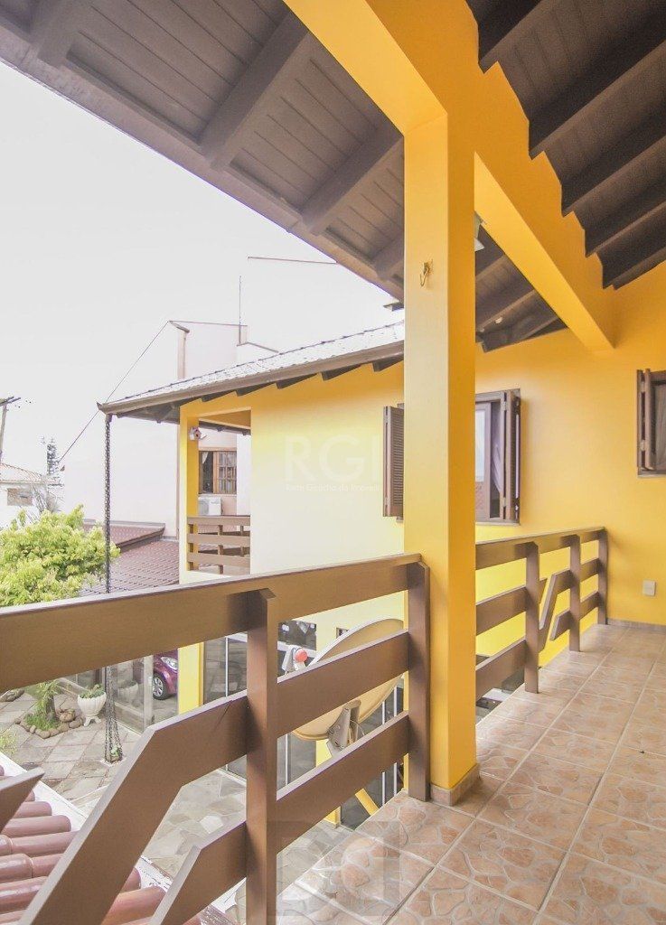 Casa para Venda - 252m², 3 dormitórios, sendo 1 suites, 3 vagas - Parque Santa Fé — foto 8