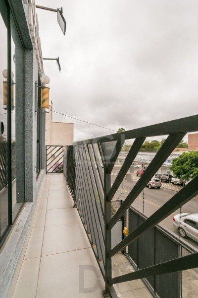 Prédio comercial no Bairro Partenon — foto 12