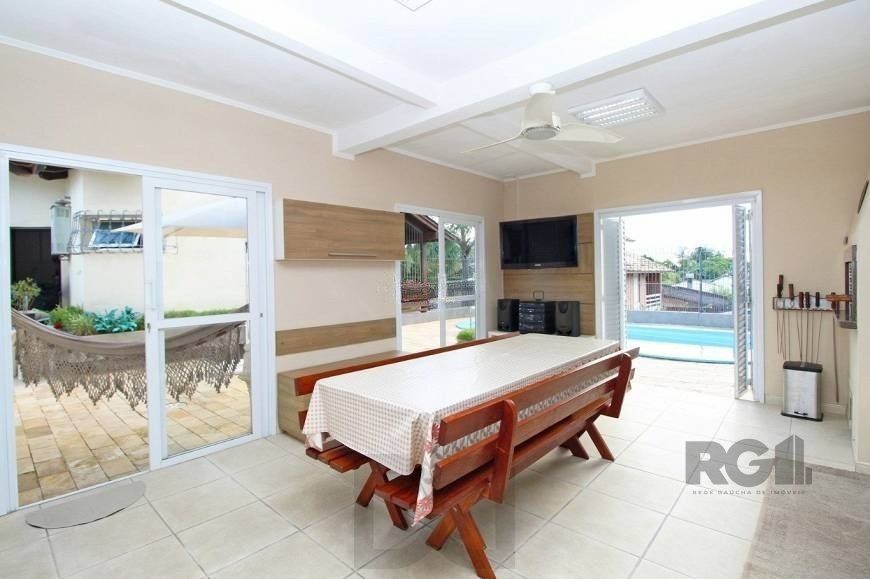 Casa 245m² - 3 dormitórios, 4 vagas no bairro Cavalhada — foto 34
