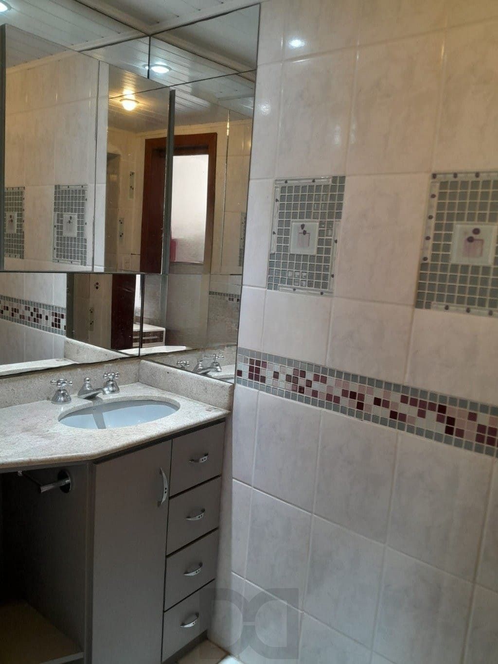 Apartamento de 2 dormitorios á venda no Bairro Cristal - Porto Alegre — foto 16