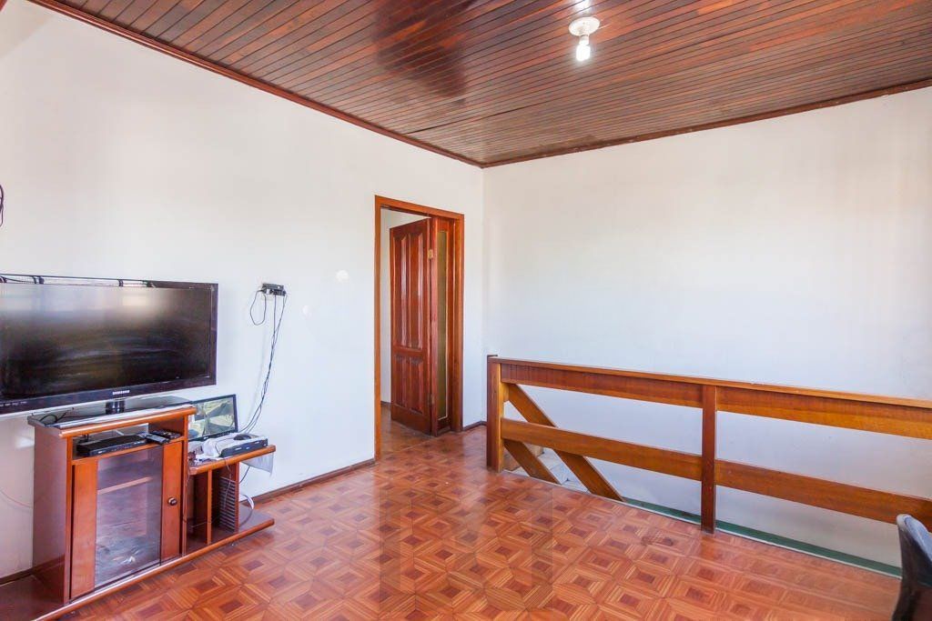Casa com 3 quarto e 230m² à venda em Farrapos, Porto Alegre. — foto 9
