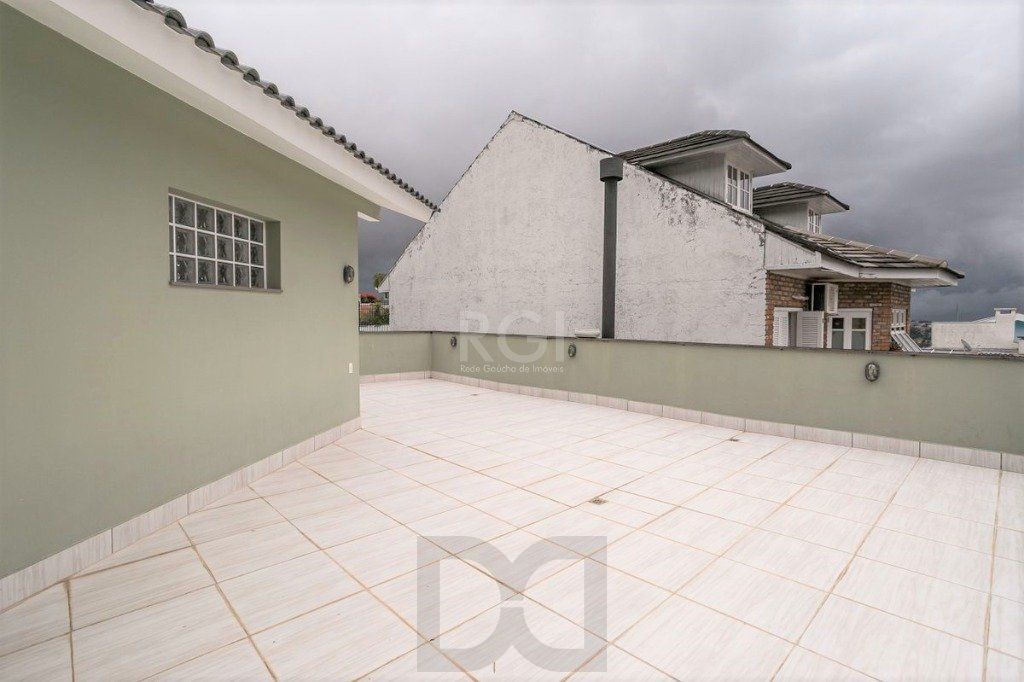 Casa para Venda - 279m², 3 dormitórios, sendo 1 suites, 4 vagas - Teresópolis — foto 28