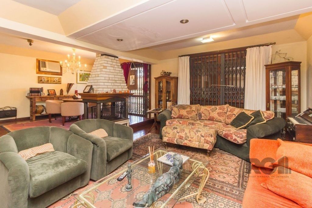 Casa 470m² - 4 dormitórios, 5 vagas no bairro Jardim São Pedro — foto 2