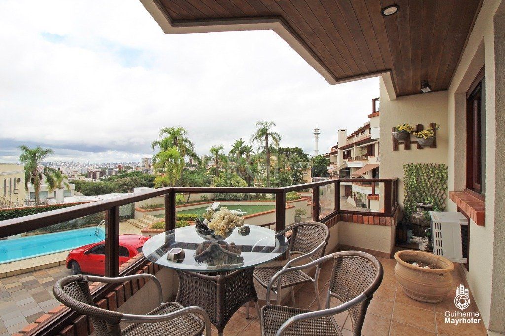 Casa Condominio para Venda - 324.7m², 3 dormitórios, sendo 1 suites, 4 vagas - Menino Deus — foto 1