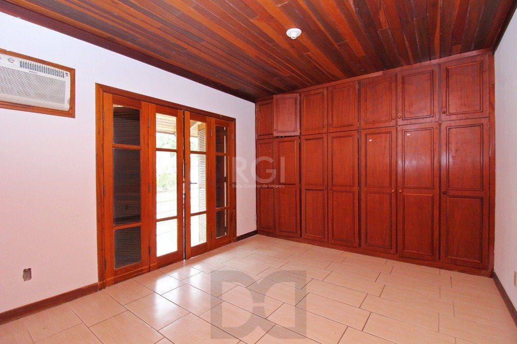 Casa para Venda - 840m², 7 dormitórios, sendo 3 suites, 8 vagas - Medianeira — foto 37