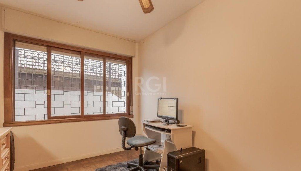 Casa para Venda - 327m², 4 dormitórios, sendo 1 suites, 3 vagas - Chácara das Pedras — foto 26