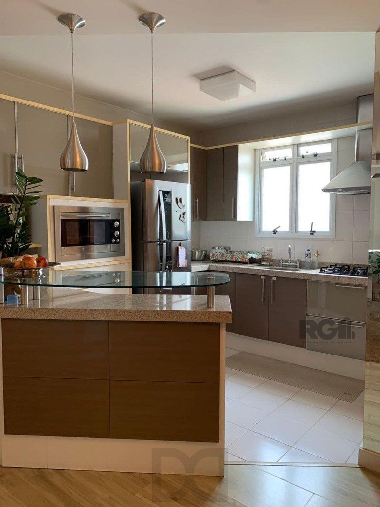 Apartamento 2 dormitórios, 1 suíte, 74m, 2 vagas, elevador — foto 4
