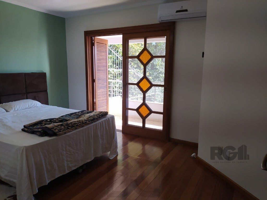 Casa 234m² - 3 dormitórios, 1 suíte e vaga para 6 carros no Jardim São Pedro — foto 6