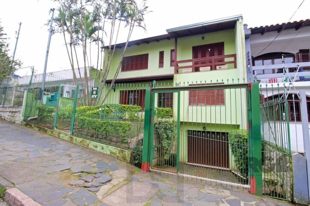 Casa de 275m² - 3 dormitórios e 3 vagas no bairro Coronel Aparício Borges — foto 39