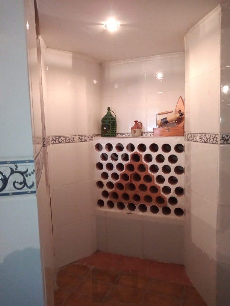 Casa para Venda - 256.87m², 3 dormitórios, sendo 1 suites, 2 vagas - Teresópolis — foto 15