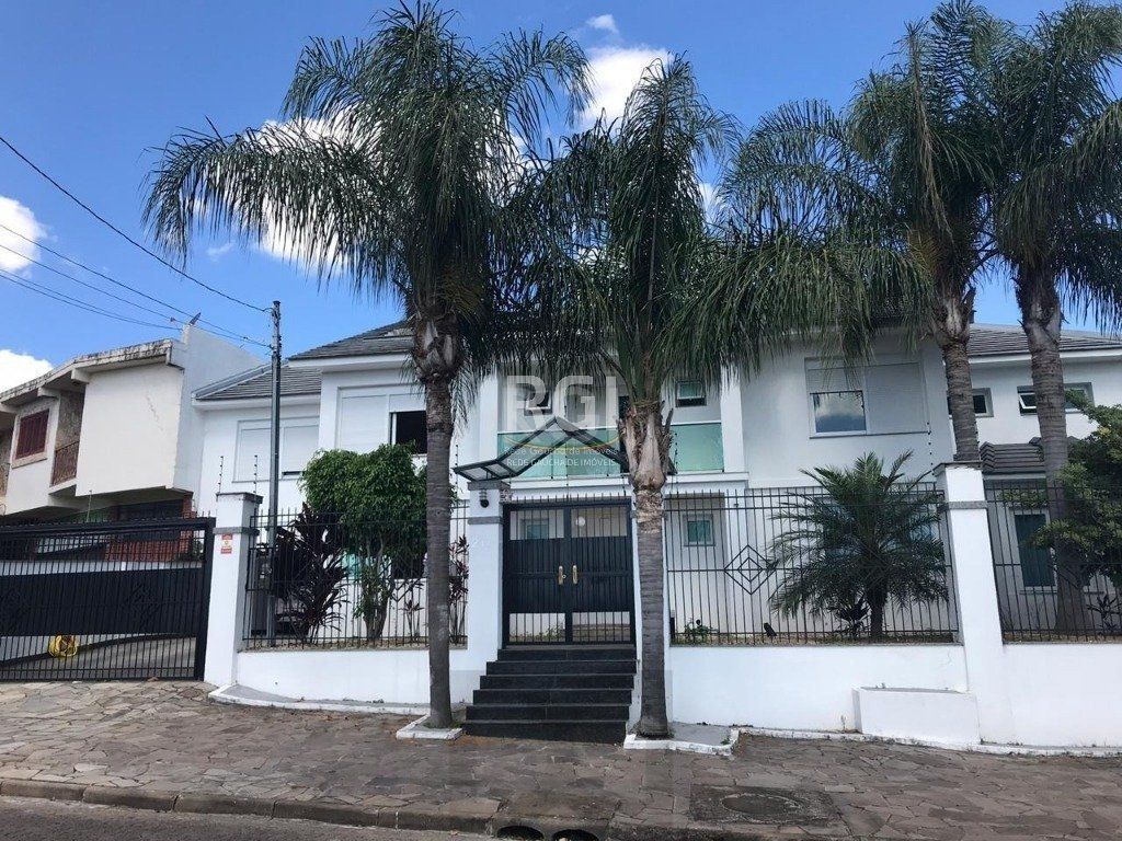 Casa para Venda - 319.25m², 6 dormitórios, sendo 4 suites, 3 vagas - Jardim Floresta — foto 1