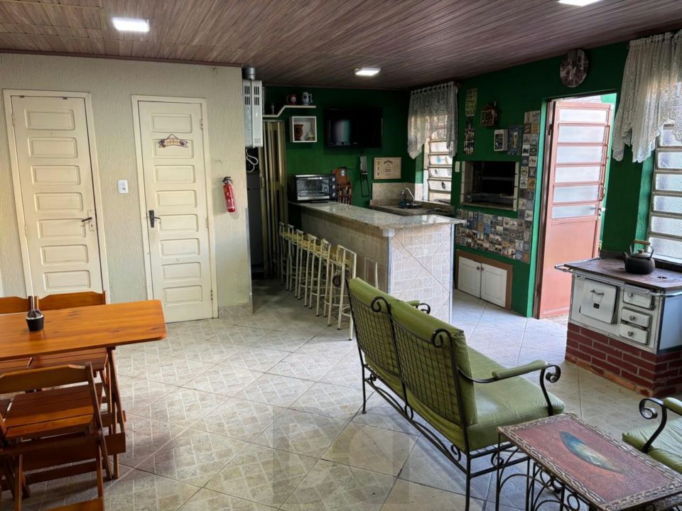 Casa de 3 dormitórios à venda no Bairro Rubem Berta - Porto Alegre — foto 4