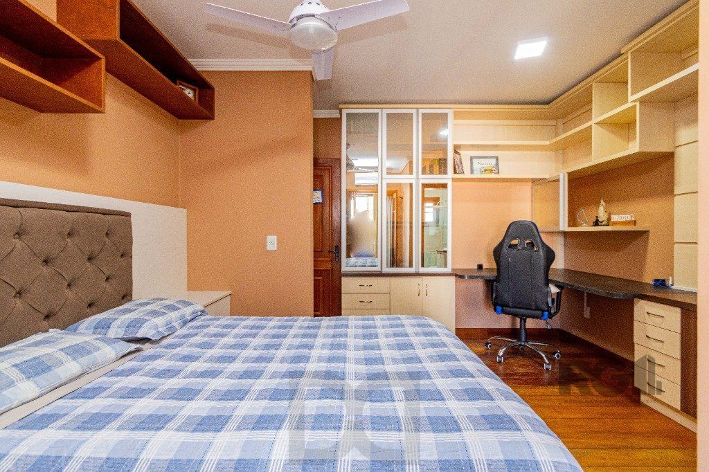 Casa de 4 dormitórios 304m² no bairro Jardim Lindóia — foto 45
