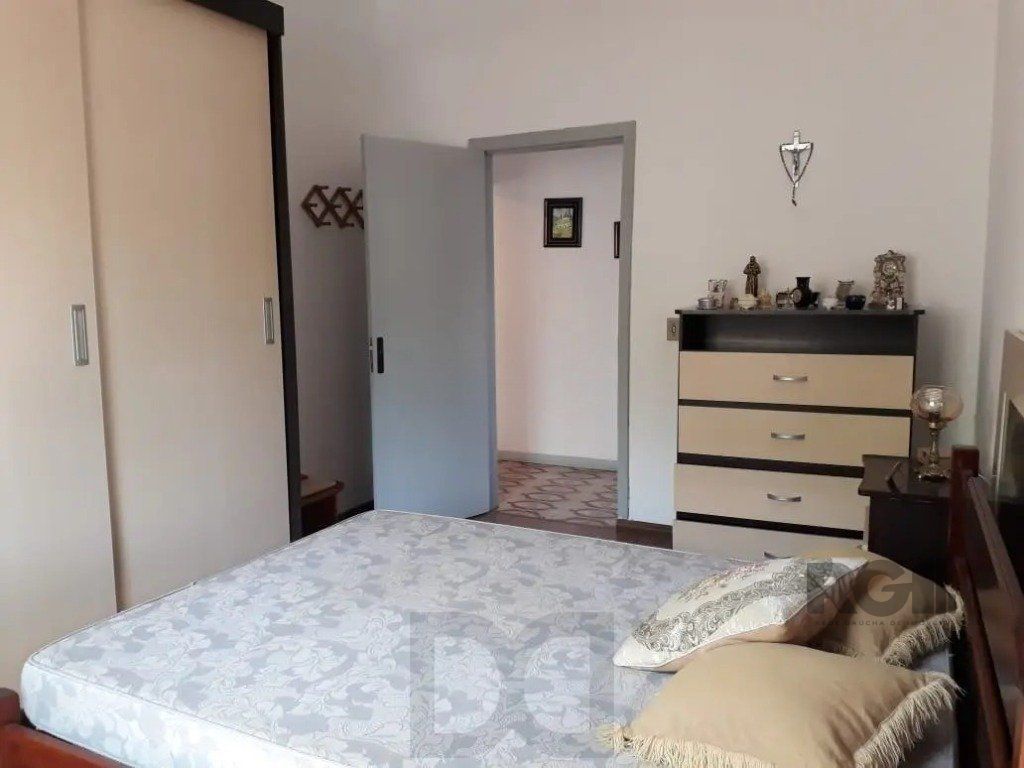 Casa com 5 dormitórios no bairro Passo das Pedras - Porto Alegre — foto 21