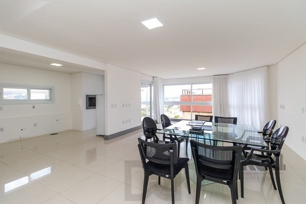 Excelente cobertura de 238m² com 3 dormitórios e 2 vagas. — foto 1