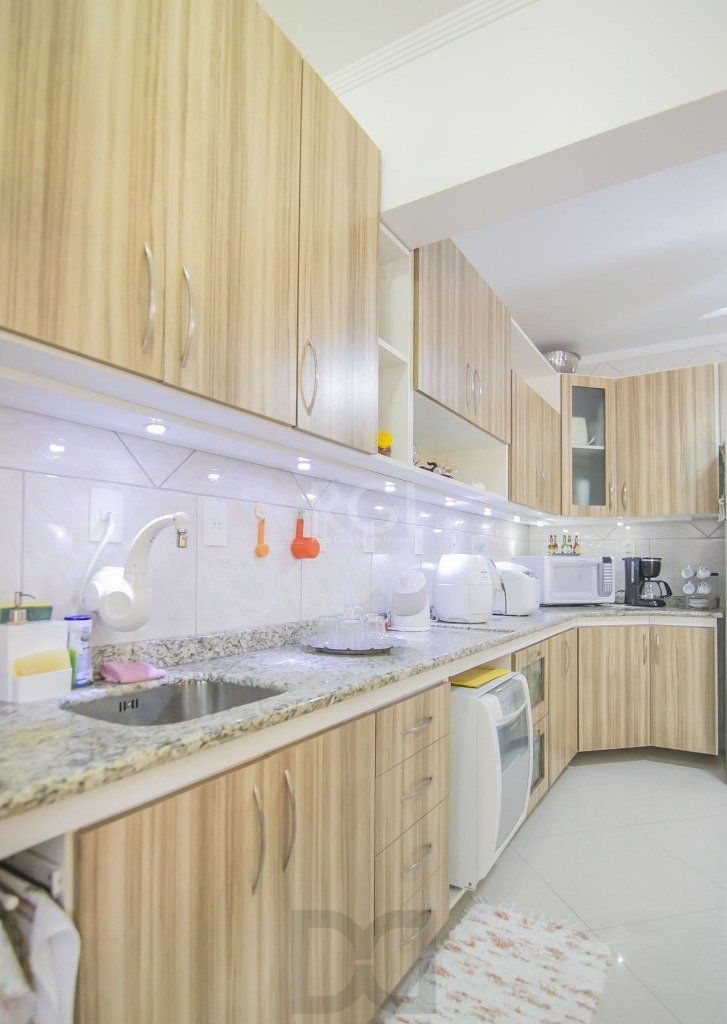 Casa para Venda - 252m², 3 dormitórios, sendo 1 suites, 3 vagas - Parque Santa Fé — foto 20