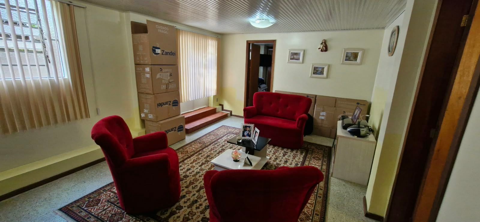 2 Casas no mesmo terreno, 2 dormitórios cada, 2 garagem, ensolarada, rua calma e arborizada — foto 13
