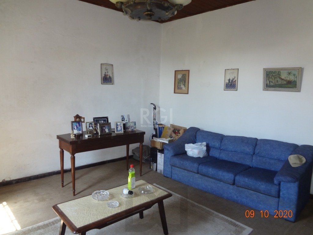 Casa para Venda - 250m², 3 dormitórios,  - Medianeira — foto 2