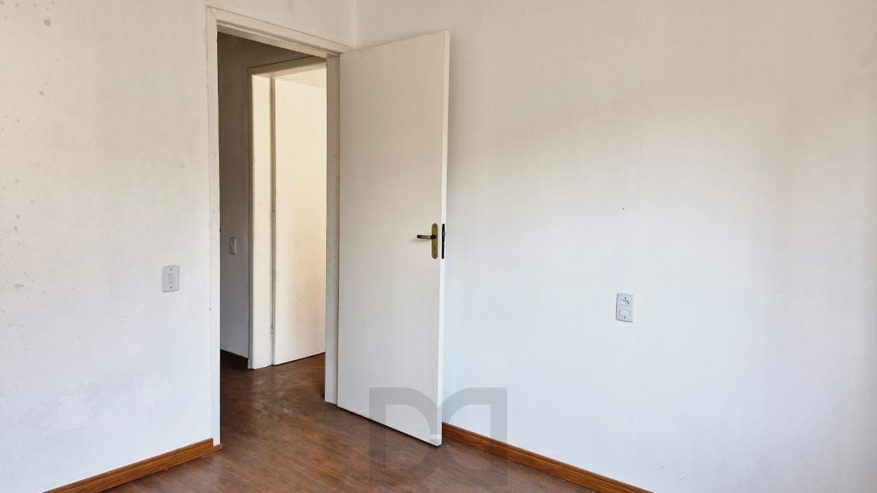 Apartamento com 2 dormitórios e garden na Rua Ijuí, pronto para reformar — foto 13
