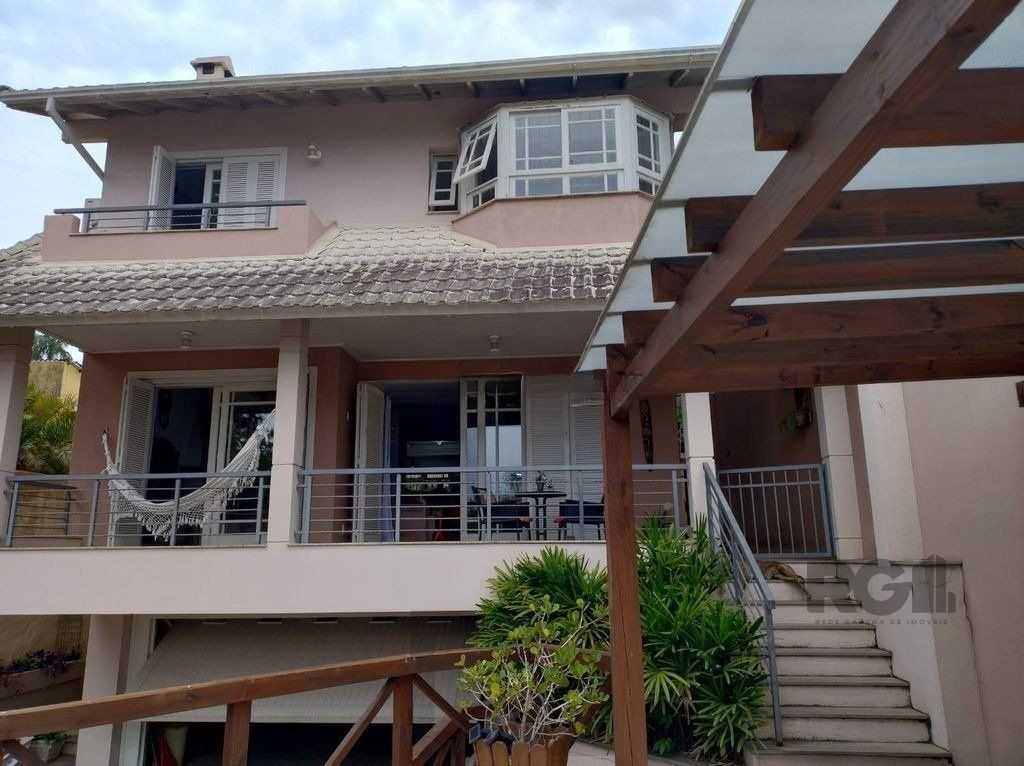 Casa de 307m² - 3 dormitórios, piscina, 4 vagas no bairro Espírito Santo — foto 23