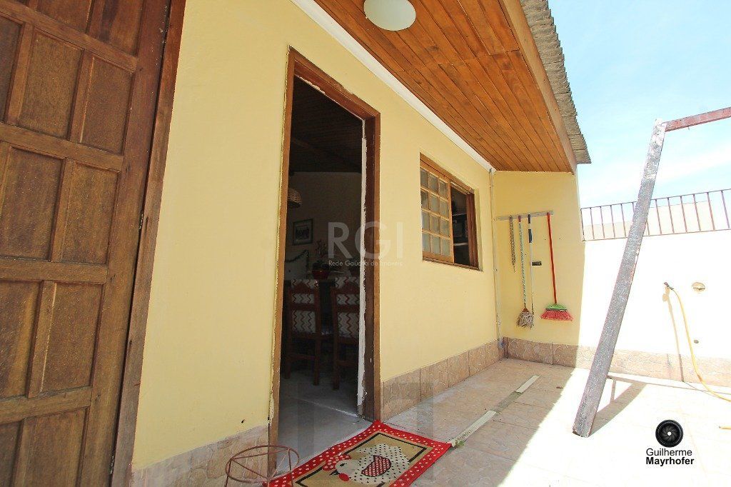 Casa para Venda - 300m², 6 dormitórios, sendo 1 suites, 3 vagas - Menino Deus — foto 13