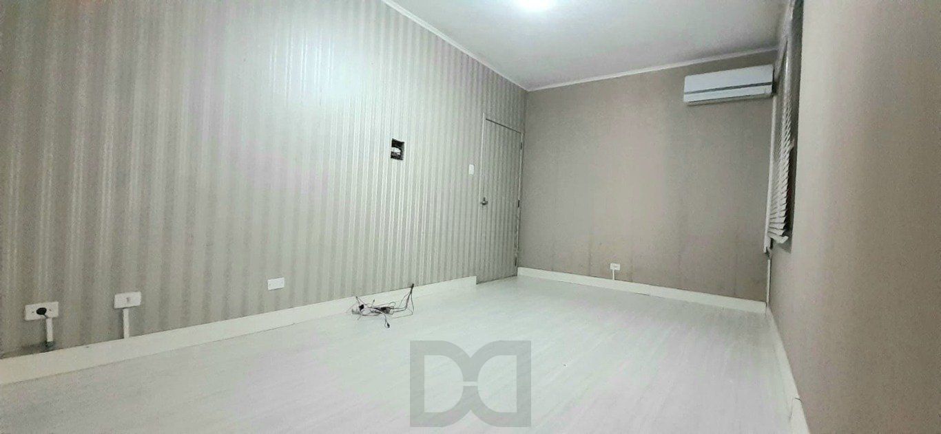 Apartamento de 2 dormitórios à venda no Bairro Menino Deus, Porto Alegre — foto 2