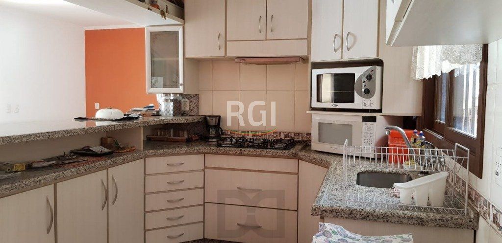 Casa para Venda - 300m², 4 dormitórios, sendo 2 suites, 4 vagas - Medianeira — foto 14