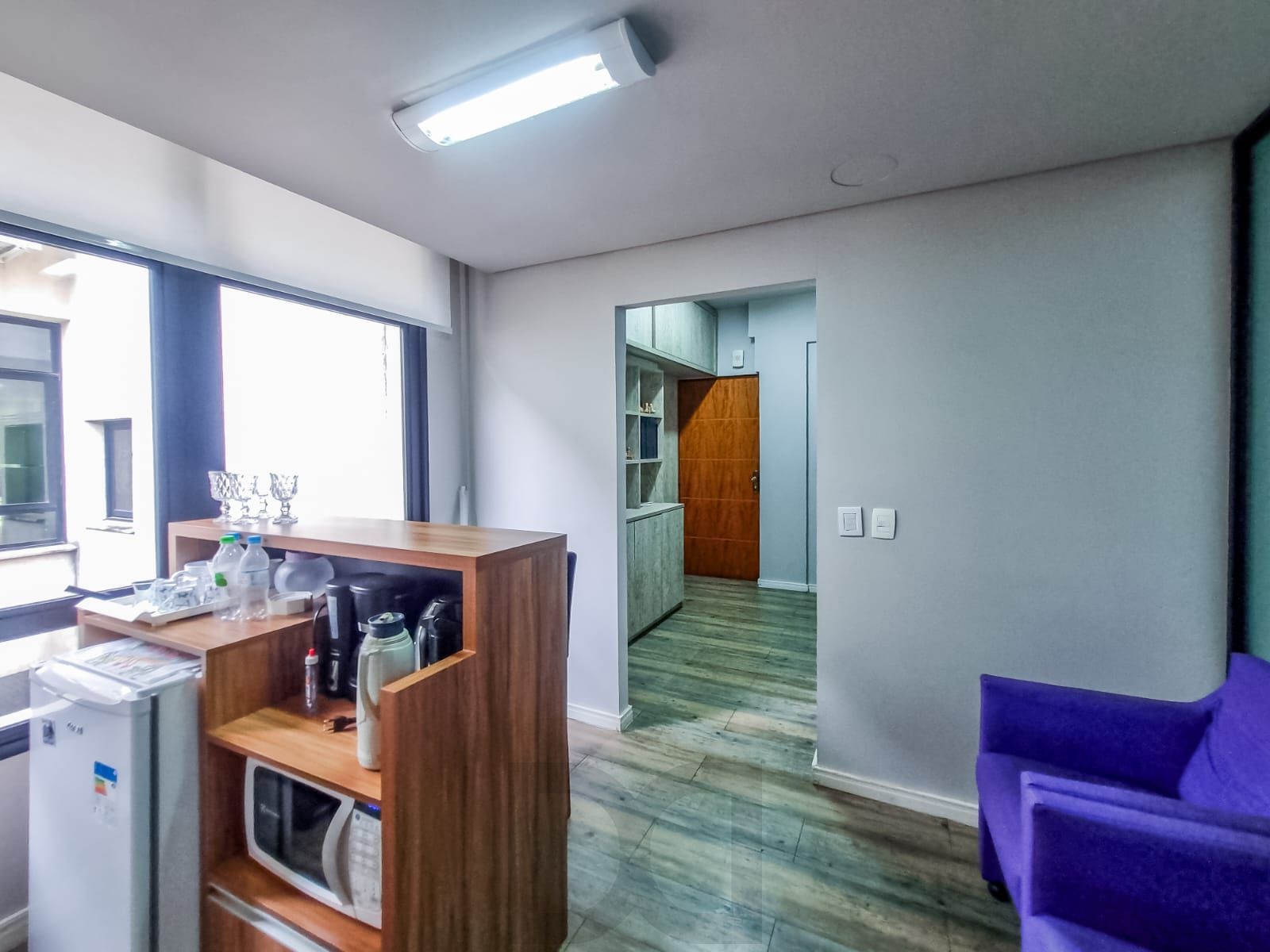 SALA COM VAGA A 200 M DO SHOPPING PRAIA DE BELAS — foto 13