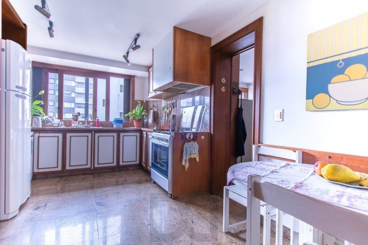 Apartamento de 4 dormitorios à venda em Moinhos de Vento, Porto Alegre — foto 10