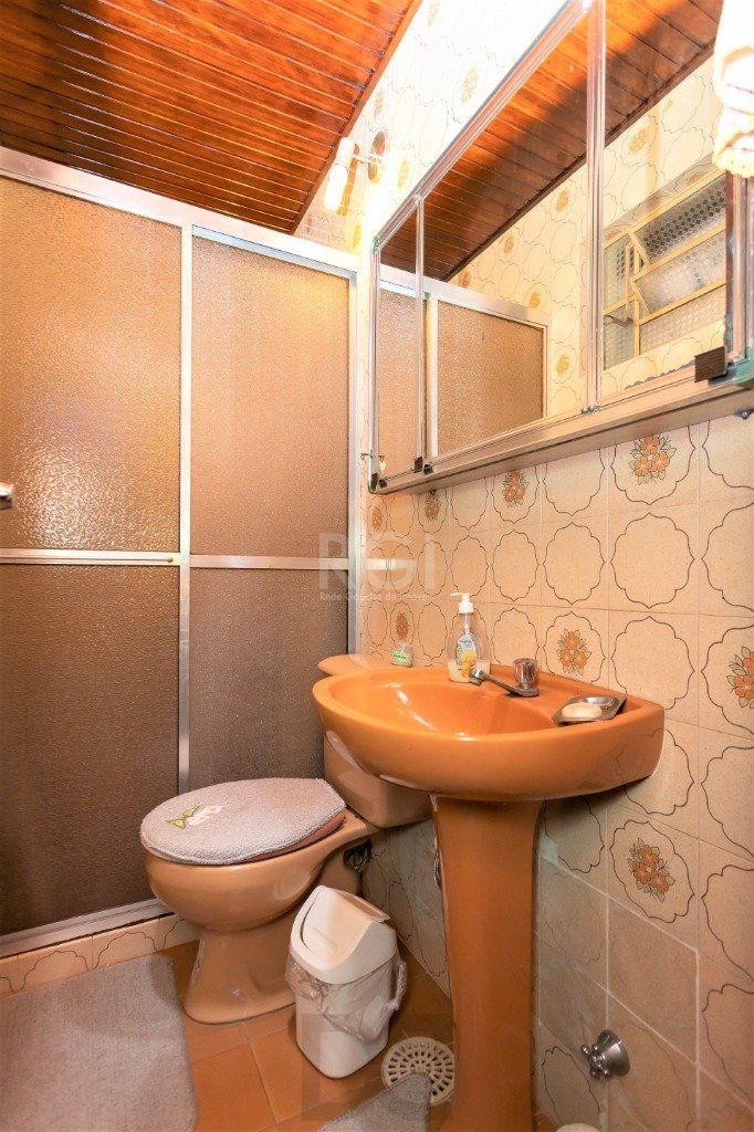 Casa para Venda - 228m², 4 dormitórios, sendo 1 suites, 5 vagas - Teresópolis — foto 49