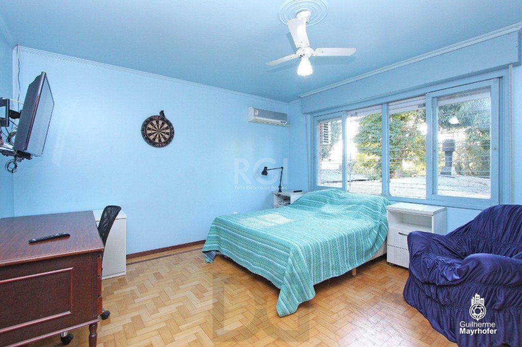 Casa para Venda - 500m², 5 dormitórios, sendo 2 suites, 5 vagas - Menino Deus — foto 19
