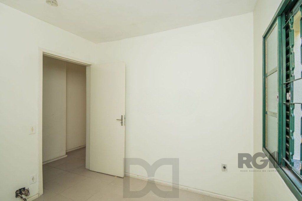 Casa com 5 dormitórios no bairro Jardim Sabará — foto 36