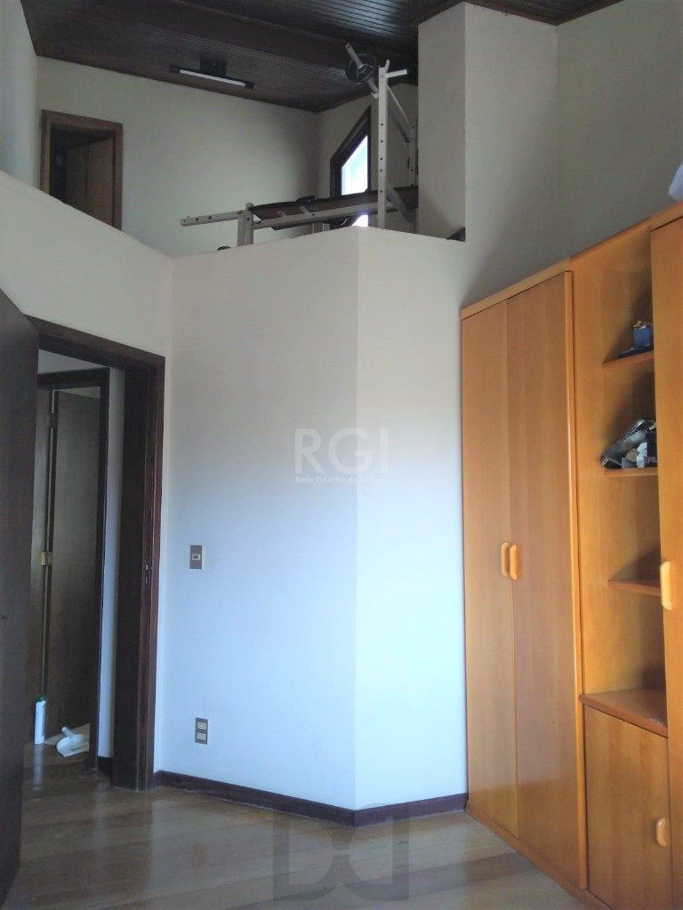 Casa para Venda - 219m², 3 dormitórios, sendo 1 suites, 4 vagas - Menino Deus — foto 14