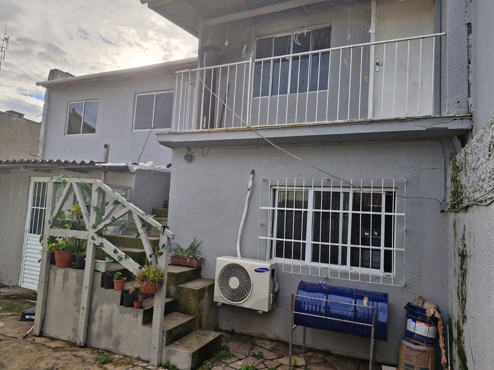Casa com 3 dormitórios e edícula nos fundos no bairro Nonoai. — foto 22