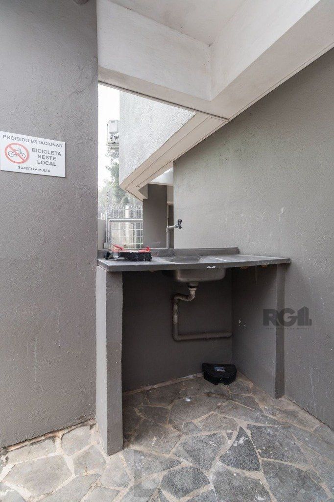 Apartamento 45m² - 1 dormitório no bairro Passo Da Areia — foto 12