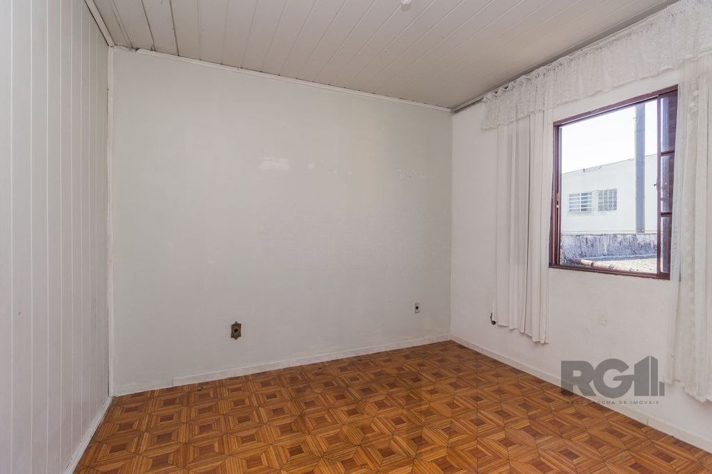 Casa de 5 dormitórios no bairro Sarandi — foto 39