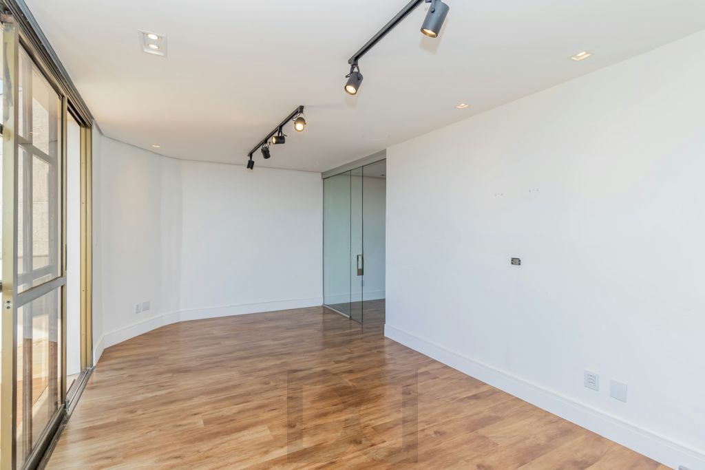 Sala / Conjunto Comercial à venda no Bairro Moinhos de Vento - Porto Alegre — foto 12