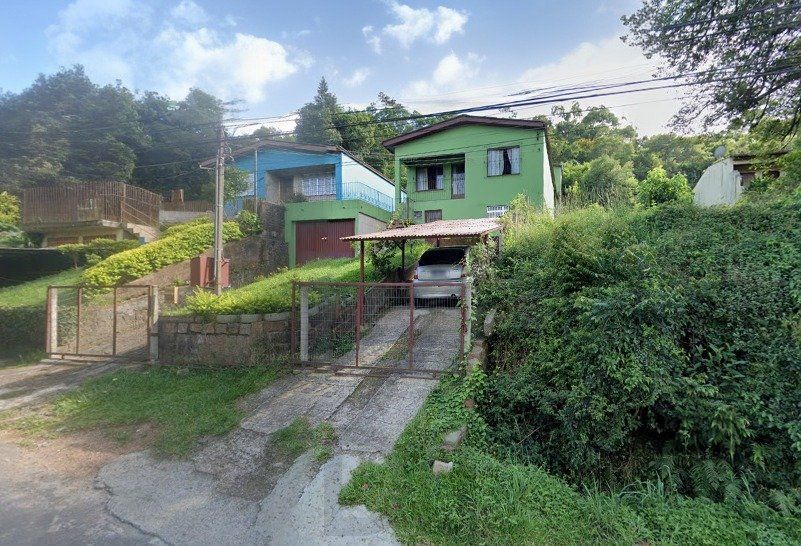 Casa 280m² - 5 dormitórios, 4 banheiros, 2 vagas no bairro Cascata — foto 2