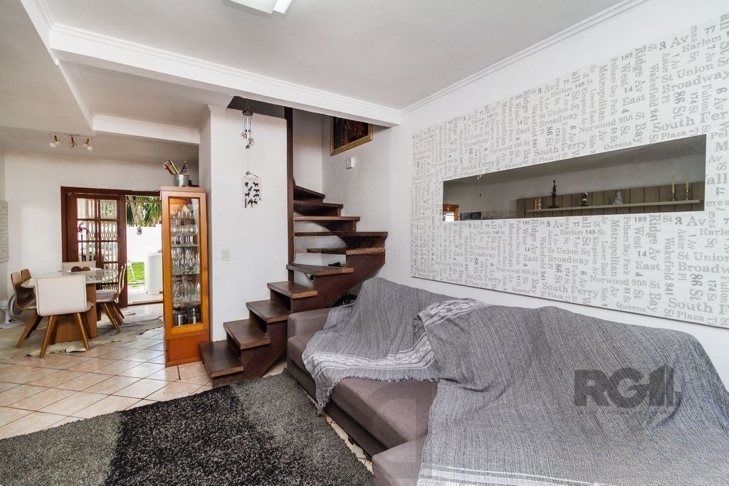 Casa de 117m² - 3 dormitórios e 1 vaga no bairro Hípica — foto 4