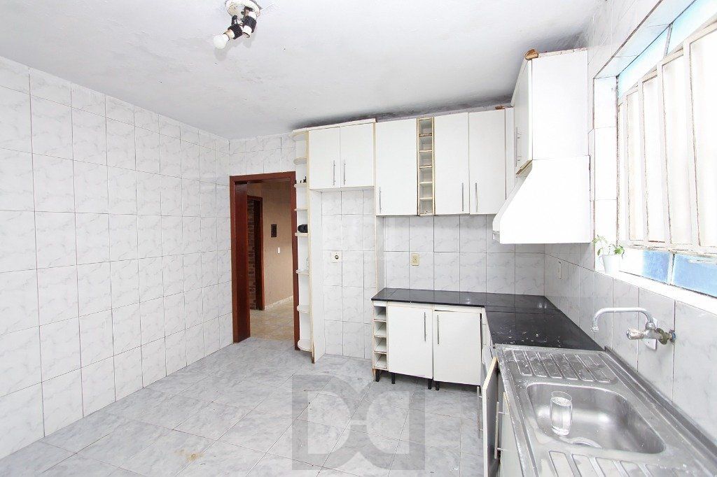Casa para Locação/Aluguel - 240m², 4 dormitórios, 6 vagas - Nonoai — foto 37