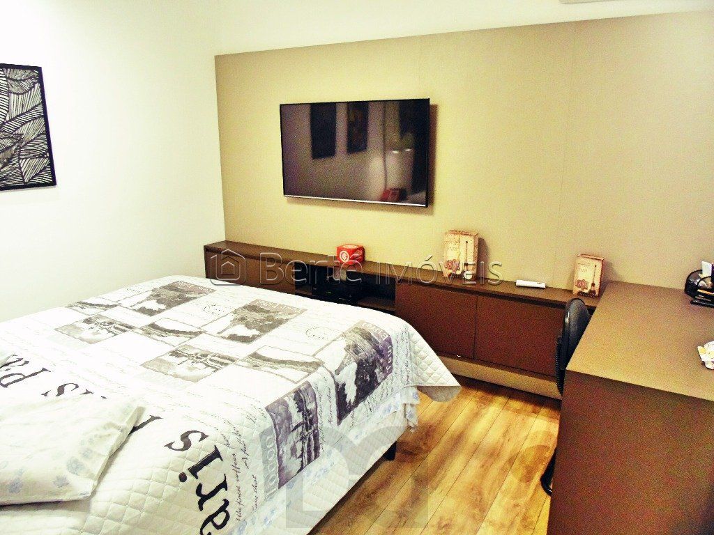 Apartamento garden espaçoso com 03 quartos e suite no Bairro cristal/ Porto Alegre. — foto 9