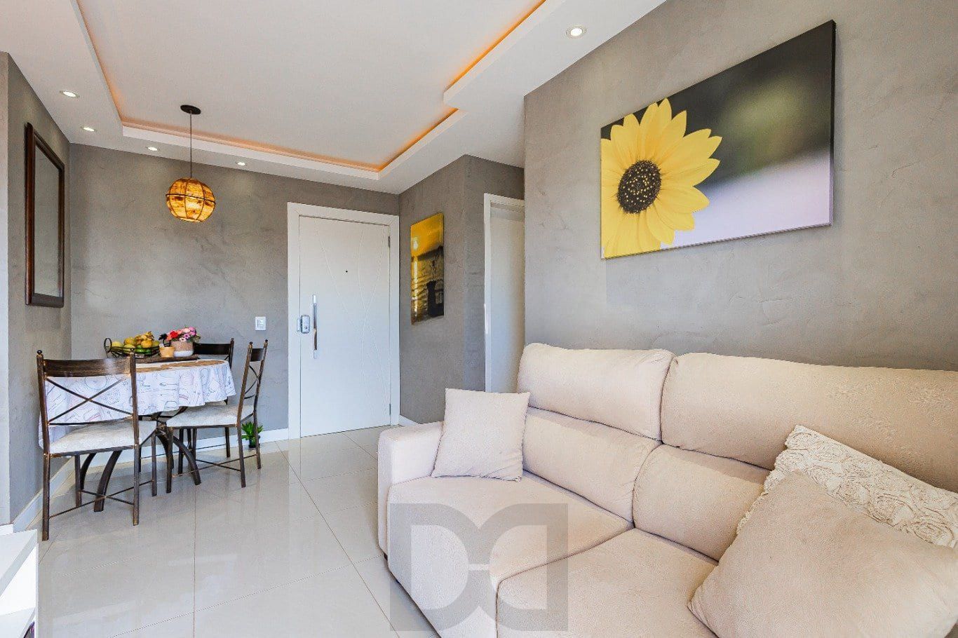 Apartamento de 2 dormitórios à venda em São Sebastião, Porto Alegre. — foto 4