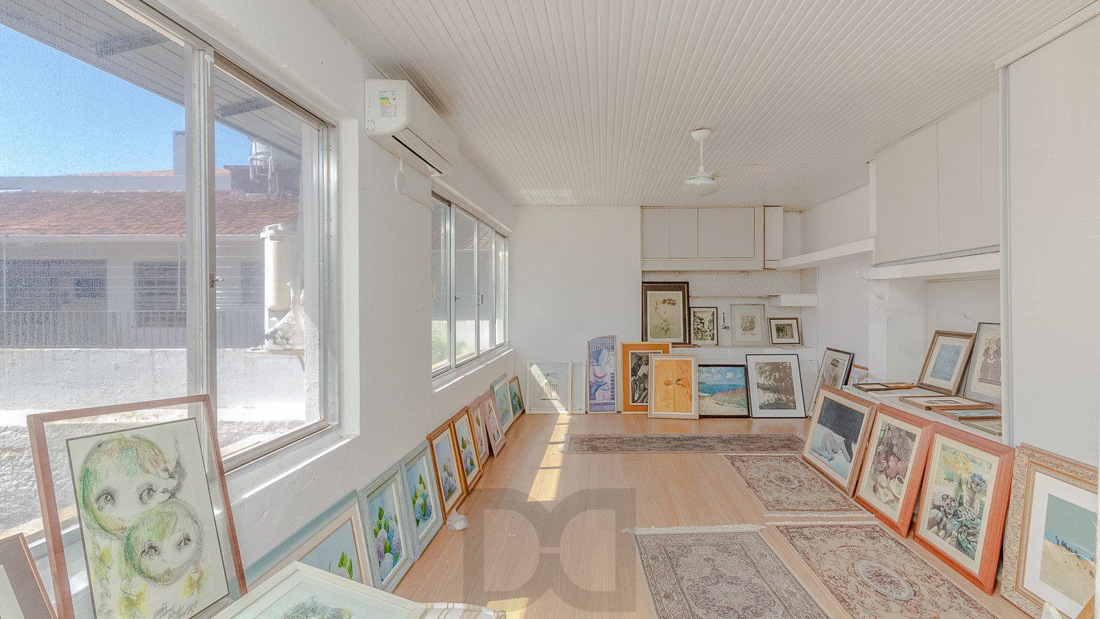 Excelente casa de 308 m² com 4 suítes e 4 vagas de garagem. — foto 1