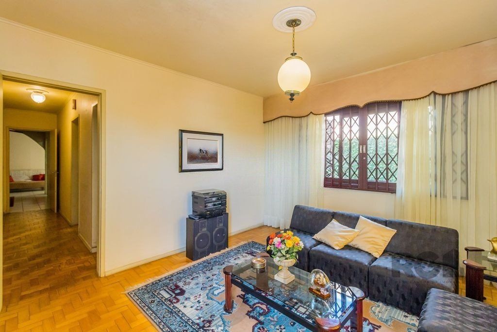 Casa 3 dormitórios no bairro  Vila Jardim — foto 2